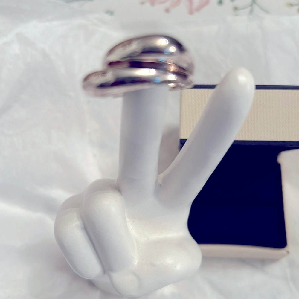 Links of London silver ring